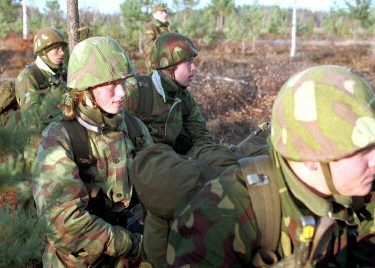 Suomen lisäksi EU-maista vain Kreikalla ja Kyproksella on käytössä laaja kaikkia miehiä koskeva asevelvollisuus.