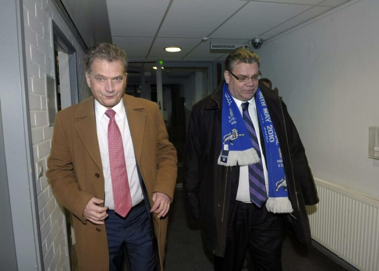 Sauli Niinistö ja Timo Soini ovat Ylen mielipidemittauksen kovimmat putoajat.