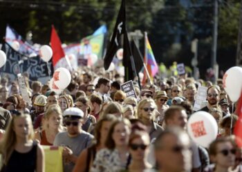22. elokuuta järjestetty mielenosoitus leikkauksia vastaan saa jatkoa Helsingissä keskiviikkona.