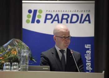 Niko Simola valittiin tiistaina uudelleen Pardian puheenjohtajaksi.