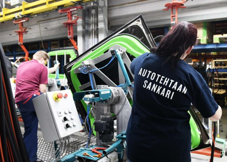 Valmet Automotive laajentaa Uudenkaupungin autotehdasta rakentamalla uuden akkutehtaan.