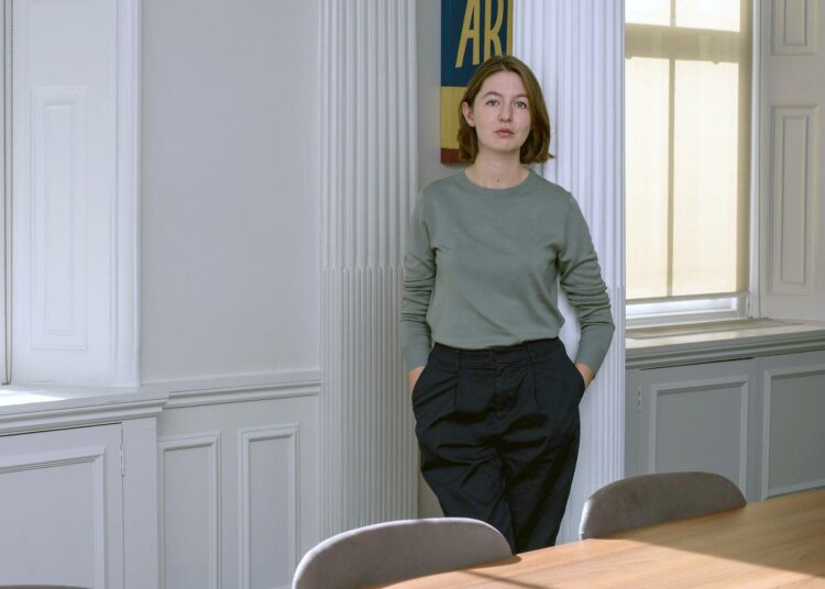 Sally Rooneyn poliittinen lähestymistapa on hienovarainen.