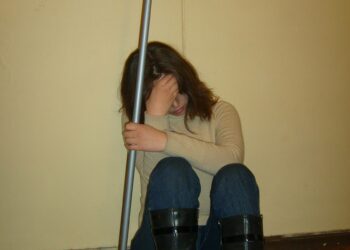 Naisten palkatta tekemä työ on tavallista Latinalaisessa Amerikassa. Jo kymmenen vuotta sitten YK:n alueellinen toimisto ECLAC vaati hoivatyön taloudellisen arvon määrittelyä. Amerikan ihmisoikeustuomioistuin on nyt ottanut saman kannan.