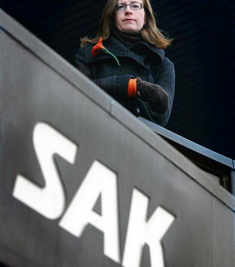 Taloudellinen kasvu ja sen edellytysten luominen on eurooppalaisen ay-liikkeen yhteinen tavoite ja osaratkaisu Euroopan talouskriisiin, toteaa Katja Lehto-Komulainen.