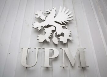 UPM on oman ilmoituksensa mukaan parantanut kannattavuuttaan tänä vuonna, mutta se ei riitä, vaan ensi vuoden loppuun mennessä potkitaan pois taas 550 työntekijää.