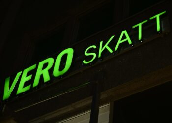 Suurituloisimmille annetaan, pienituloisimmilta otetaan.