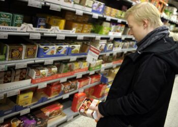 Yhteen verotusprosenttiin siirtyminen nostaisi esimerkiksi ruuan arvonlisäveroa usean prosenttiyksikön verran.
