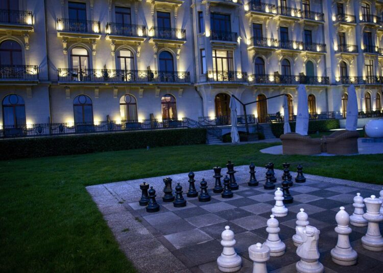 Neuvotteluja Iranin ydinohjelmasta käydään Sveitsin Lausannessa, Beau Rivage Palace -hotellissa.