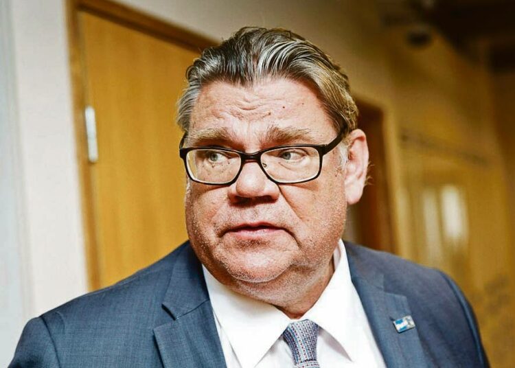 Ulkoministeri Timo Soinia (ps.) kiinnosti Turkin vallankaappausyritystä enemmän lomailu.
