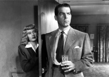 Fred MacMurray ja Barbara Stanwyck ovat rikosjännärin juonivat rakastavaiset.