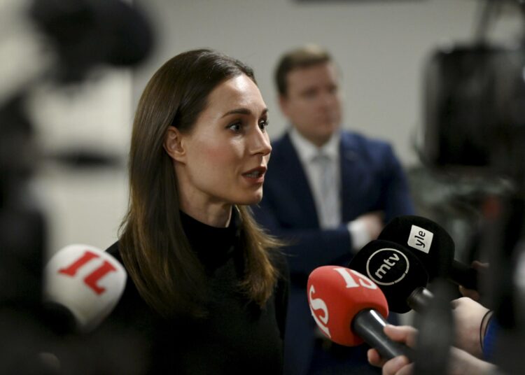 Hallitus vastaa kolmella toimella sähkön hintakriisiin, pääministeri Sanna Marin kertoi.
