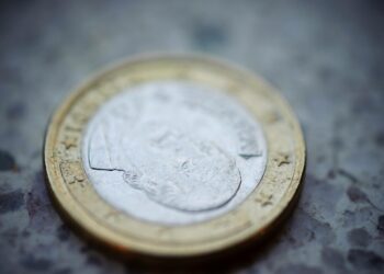 VTV:n virheen kokoluokka on 8 000 000 000 euroa.