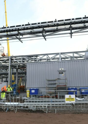 Googlen Haminan datakeskuksen laajennustyömaalla paljastui työntekijöiden hyväksikäyttöä.