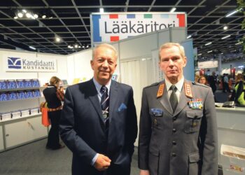 Pekka Puska ja Ari Puheloinen alustivat Lääkäripäivillä.