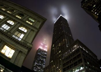 Empire State Buildingin valot vaihdettiin tammikuussa ledeihin.