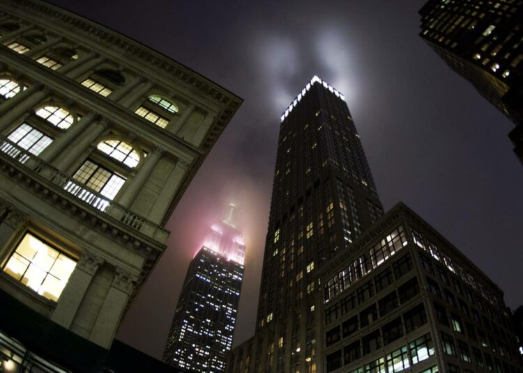 Empire State Buildingin valot vaihdettiin tammikuussa ledeihin.