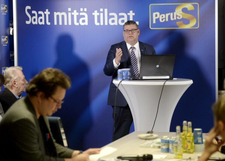 Ehdokkaiden ei pidä leimata toisia ehdokkaita, vaati perussuomalaisten puheenjohtaja Timo Soini viime torstaina.
