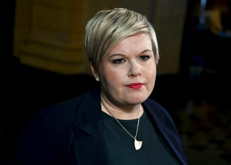 Valtiovarainministeri Annika Saarikko.