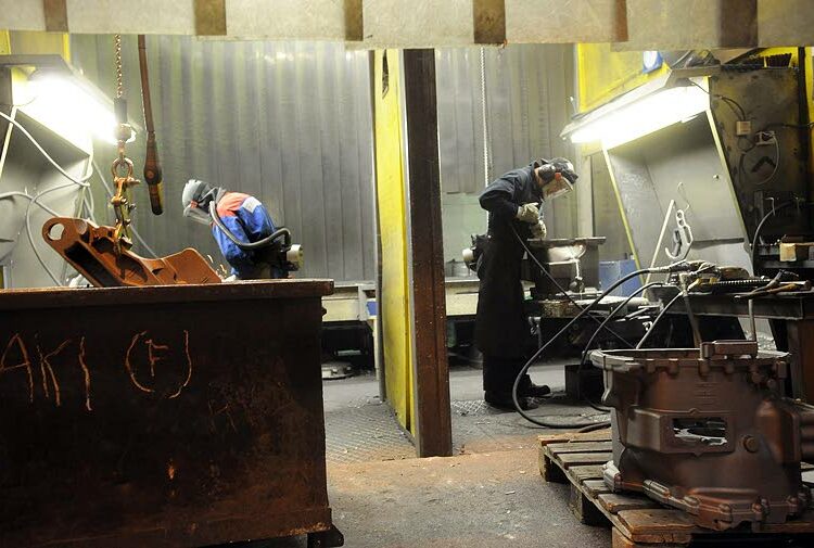 Metalliväki saa odottaa palkankorotuksia syksyyn.