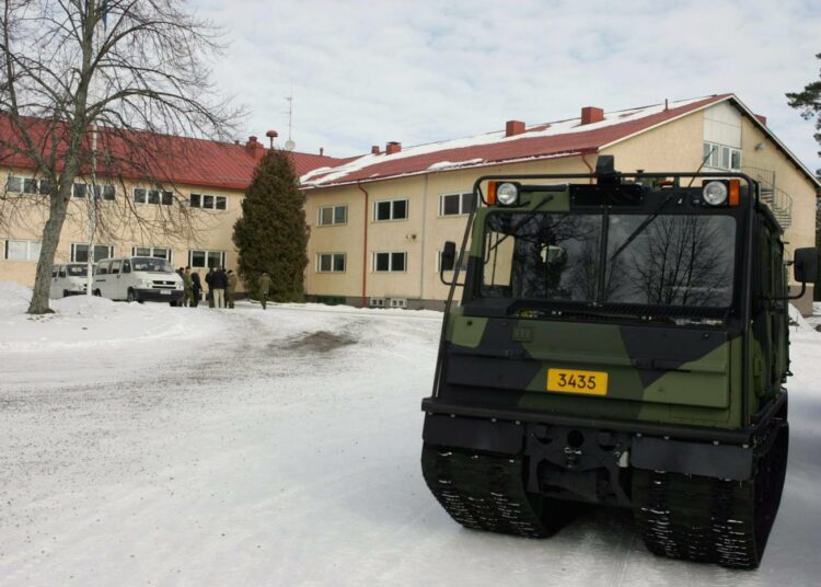 Ensi vuonna lopetetaan lakkautuslistan mukaan mm. Kotkan rannikkopataljoona.