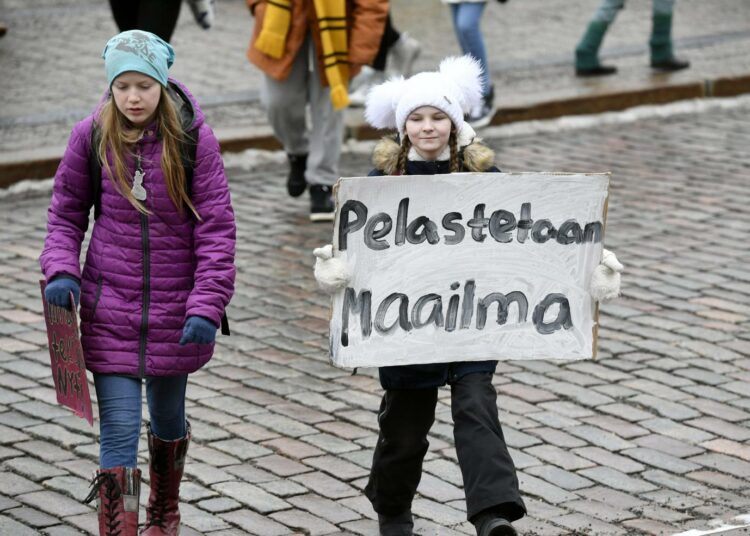 Kirjoittaja toivoo, ettei tehtäisi vain ilmastovaaleja, vaan tehdään nuorten asioiden vaalit.