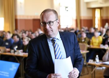 Voimapolitiikka vaikuttaa palanneen työmarkkinoilla, SAK:n puheenjohtaja Jarkko Eloranta arvioi edelleen käynnissä olevaa työmarkkinakierrosta.