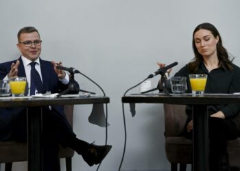 Kokoomuksen puheenjohtaja Petteri Orpo ja SDP:n puheenjohtaja Sanna Marin kohtasivat politiikan toimittajien järjestämässä väittelyssä perjantaina 13. tammikuuta.
