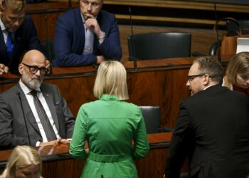 Perussuomalaisten takki irtisanomisten helpottamisessa kääntyi täysin.