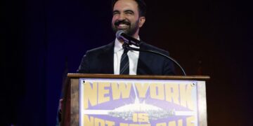 Positiivisia merkkejä voi hakea esimerkiksi New Yorkin pormestarivaalista, jossa Zohran Mamdani on nousemassa pormestariksi.