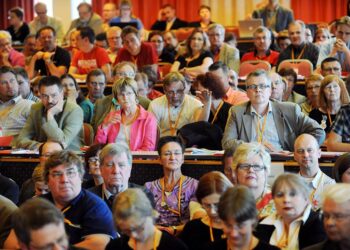 Yleiskeskustelu puoluekokouksessa alkoi vilkkaana.