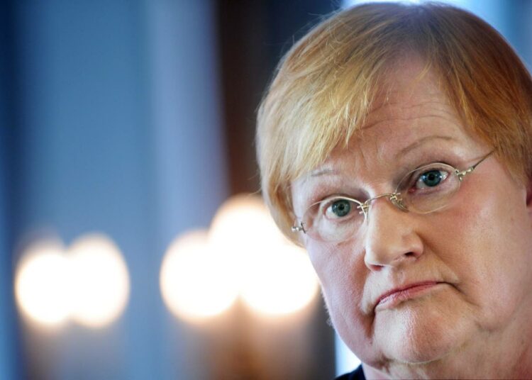 Bruttokansantuote ei presidentti Tarja Halosen mukaan enää riitä mittariksi. Sen sijaan tai rinnalle tarvitaan kestävän kehityksen indeksi.