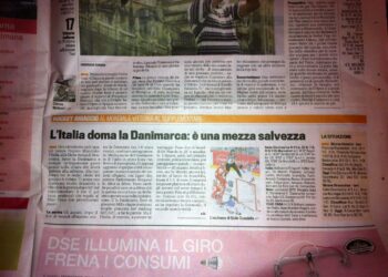 La Gazetta dello Sport  -urheilulehti sentään noteerasi MM-kiekon, joka muuten jää Italiassa vähälle huomiolle.