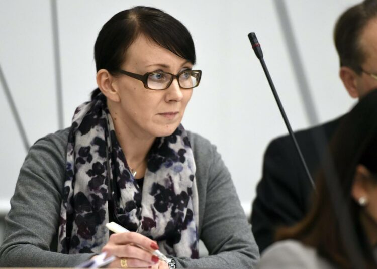 Sosiaali- ja terveysministeri Hanna Mäntylä kertoi viime viikolla eläkeläisten asumistuen leikkauksen peruuttamisesta. Tänään selvisi, että se kompensoidaan leikkaamalla yleistä asumistukea.