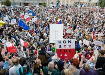 Puolan kuntavaalit pidettiin tilanteessa, jossa kansaa kuohuttaa EU:n kanssa käytävä kiista tuomareiden siirtämisestä eläkkeelle.
