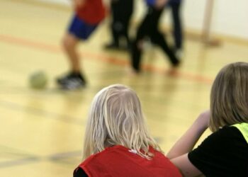 Helsingin opetuslautakunta ei tule nielemään sille esitettyä koulujen lakkautuslistaa.