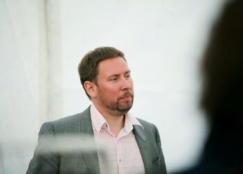 – Meidän pitää tukea kaikenlaista kulttuuria ja taidetta ja saada ihmiset osallistumaan kaikenlaiseen kulttuuriin ja taiteeseen, kulttuuriministeri Paavo Arhinmäki sanoi Rovaniemellä.