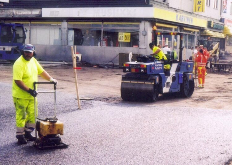 JHL:n mukaan valtion on tärkeä olla omalla yhtiöllä mukana varmistamassa väylätoimintojen toimivuus ja kustannustaso.