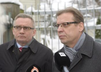 STTK:n Mikko Mäenpää ja SAK:n Lauri Lyly syyttävät työnantajia työuraneuvotteluiden katkeamisesta.