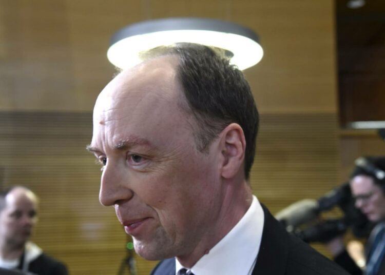 Jussi Halla-aho ja perussuomalaiset ovat kahdessa vuodessa muuttuneet kokoomuksen silmissä hylkiöstä yhteisen sävelen puhaltajiksi.