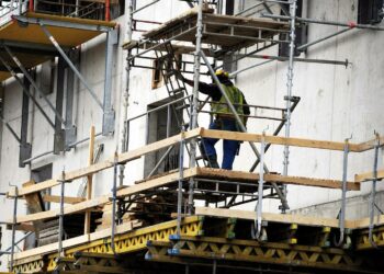 Asuntotuotanto kääntyi laskuun vuonna 2007. Nyt on syytä puhua romahduksesta.