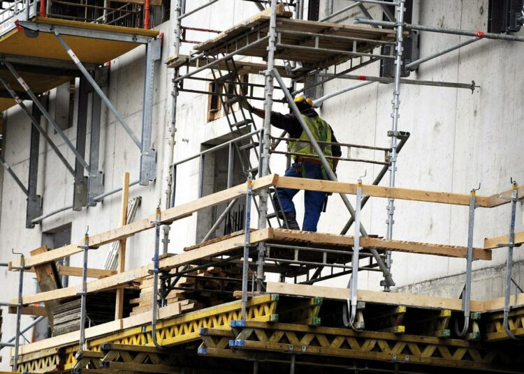 Asuntotuotanto kääntyi laskuun vuonna 2007. Nyt on syytä puhua romahduksesta.