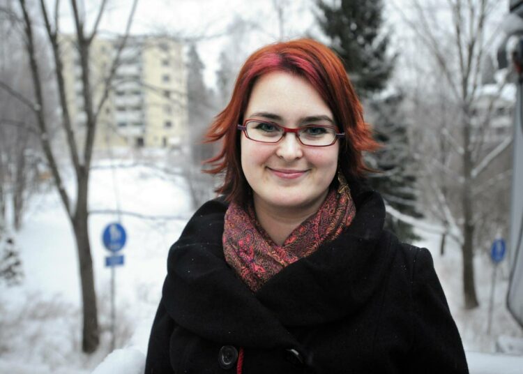 Pia Lohikoski kehottaa vasemmistoliittoa järjestämään joukkotoimintaa leikkauksia vastaan ensi kevään kehysriihen alla.