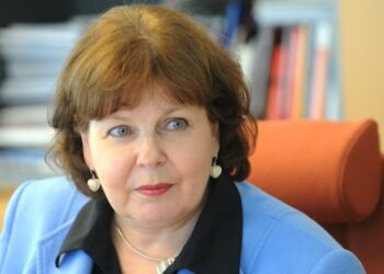 – Pääomien omistajat eivät osallistu pääministeri Sipilän talkoisiin, sanoo Teija Asara-Laaksonen.