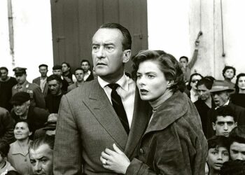 Pariskunta (George Sanders ja Ingrid Bergman) matkustaa Italiaan, mutta Napolin ja Pompeijin maisemissa heidän suhteensa joutuu koetukselle.