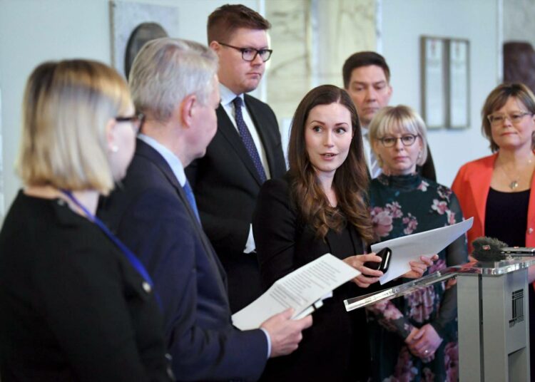Oppositiopuolueet jättivät välikysymyksen vanhustenhoidon tilasta helmikuun alussa.