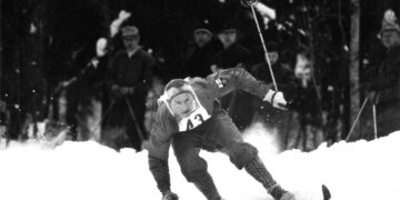 Bremer ei tyytynyt maaliviivalla kuvailuun. Veikko Hakulinen tallentui filmille Lahden MM-laduilla vuonna 1958.