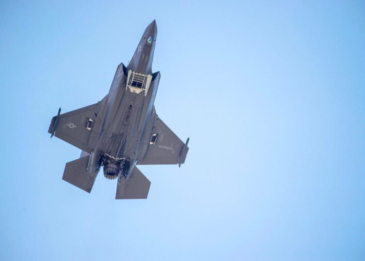 Amerikkalaiskoneen, erityisesti kuvan F-35:n, valinta kytkisi Suomen entistä tiiviimmin Yhdysvaltojen suurstrategisiin intresseihin.