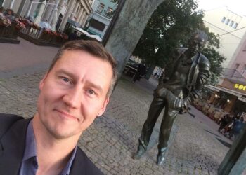 Venäjän ympäristöpolitiikan apulaisprofessori ja Venäjän ympäristö -tutkimusryhmän johtaja Veli-Pekka Tynkkynen.