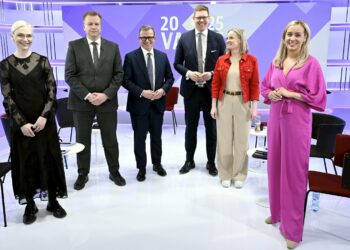 Puolueiden puheenjohtajat kohtasivat vaalien alla muun muassa Iltalehden vaalitentissä. Mukana olivat vasemmistoliiton Minja Koskela (vas.), keskustan Antti Kaikkonen, kokoomuksen Petteri Orpo, SDP:n Antti Lindtman, perussuomalaisten Riikka Purra ja vihreiden Sofia Virta