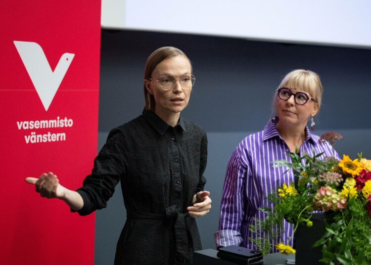 Vasemmistoliiton eduskuntaryhmä päätti kesäkokouksensa Tampereella tänään torstaina. Kuvassa puolueen puheenjohtaja Minja Koskela ja eduskuntaryhmän puheenjohtaja Aino-Kaisa Pekonen.
